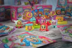 MojiPops S - Pool Party Spieleset -Schleich Store ass altenburger spielkarten mojipops s pool party spieleset 4