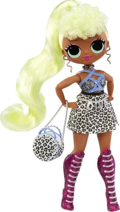 MGA L.O.L. Surprise OMG HoS Doll Series 1- Lady Diva 7 MGA L.O.L. Surprise OMG HoS Doll Series 1- Lady Diva -Schleich Store mga l o l surprise omg hos doll series 1 lady diva 2