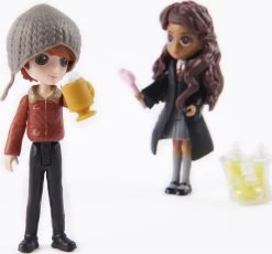 SPIN MASTER Wizarding World Harry Potter - Freunde Spielset Mit Ron Weasley Und Parvati... -Schleich Store spin master wizarding world harry potter freunde spielset mit ron weasley und parvati 4
